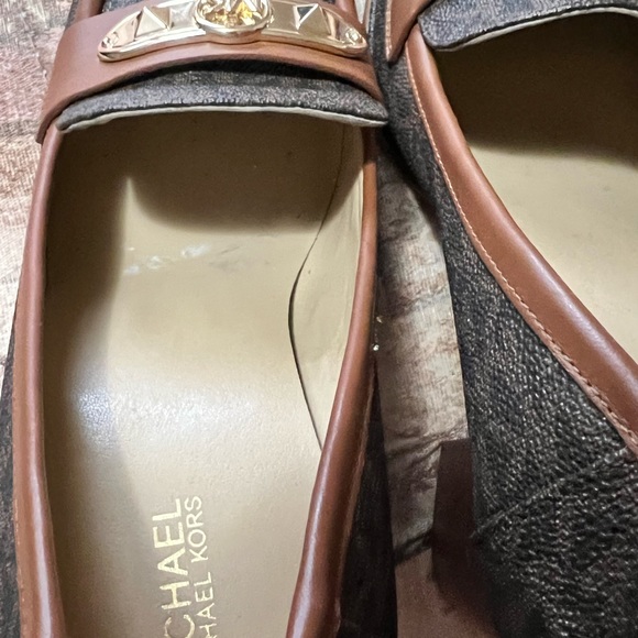 Michael Kors monogrammed heeled shoes, size 8 1/2 - Picture 7 of 9